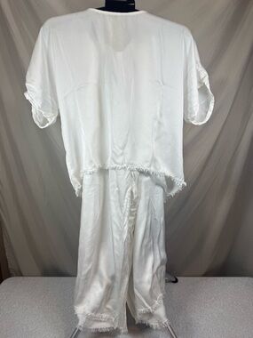 Free for Humanity Silky Lounge Set 🤍 (Top + Pants) M/L